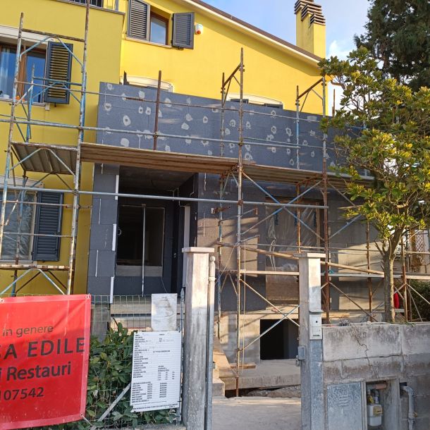 Esempio dalla galleria fotografica di Kamberi Restauri Di Kamberi Enver